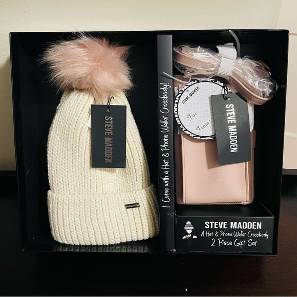STEVE MADDEN Winter Hat Crossbody Purse Set NWT New in Box